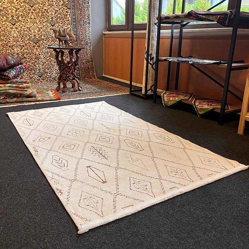 Yumuşak%20Dokulu%20Bambu%20Soft%20Kilim%20-%20Ourain%20Saçaklı%20Dijital%20Baskı%20HV-SK-O3